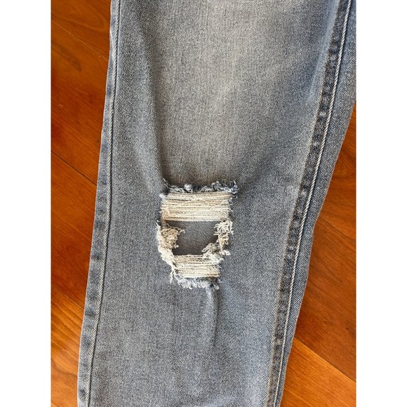 Vanilla Sky Distressed High Rise Straight Leg Ankle Jeans Size 30/11 NWT - Picture 2 of 6